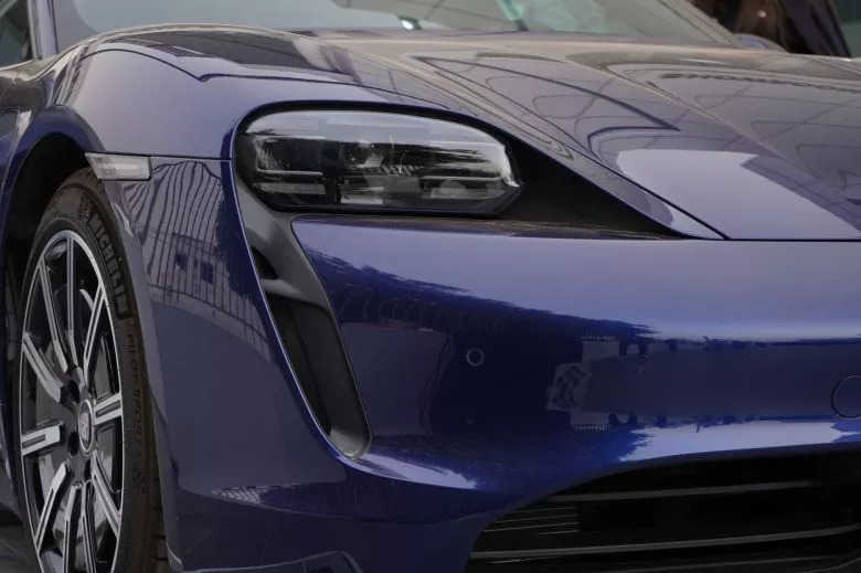 Porsche inaugure un centre de services à Sfax