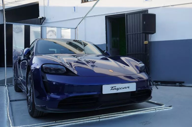 Porsche inaugure un centre de services à Sousse