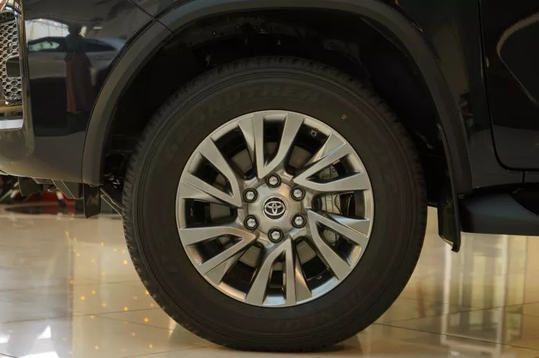 Toyota Fortuner 2.4 L D-4D   BVA