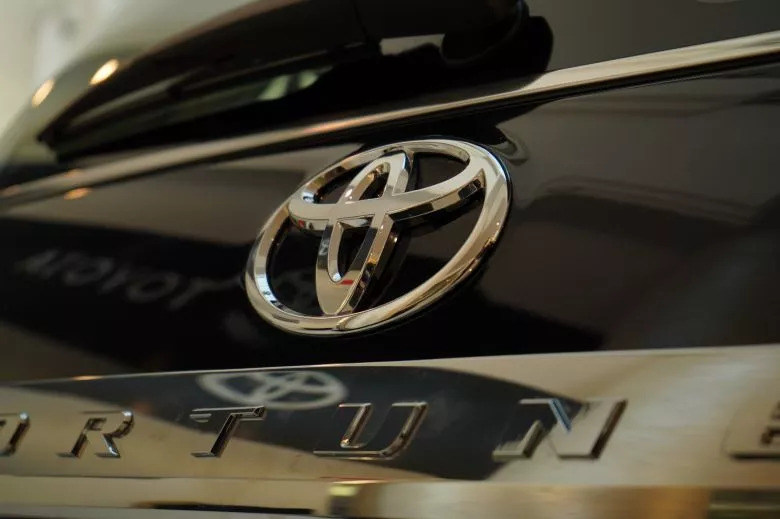 Toyota Fortuner 2.4 L D-4D   BVA