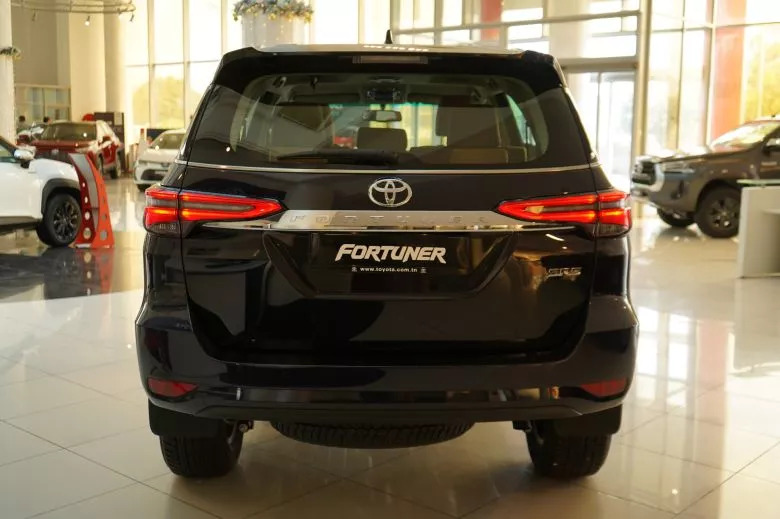 Toyota Fortuner 2.4 L D-4D   BVA