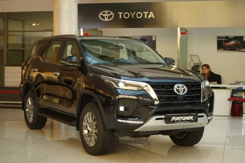 Toyota Fortuner 2.4 L D-4D   BVA