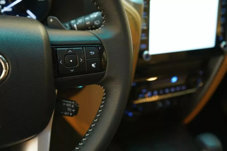 Toyota Fortuner 2.4 L D-4D   BVA