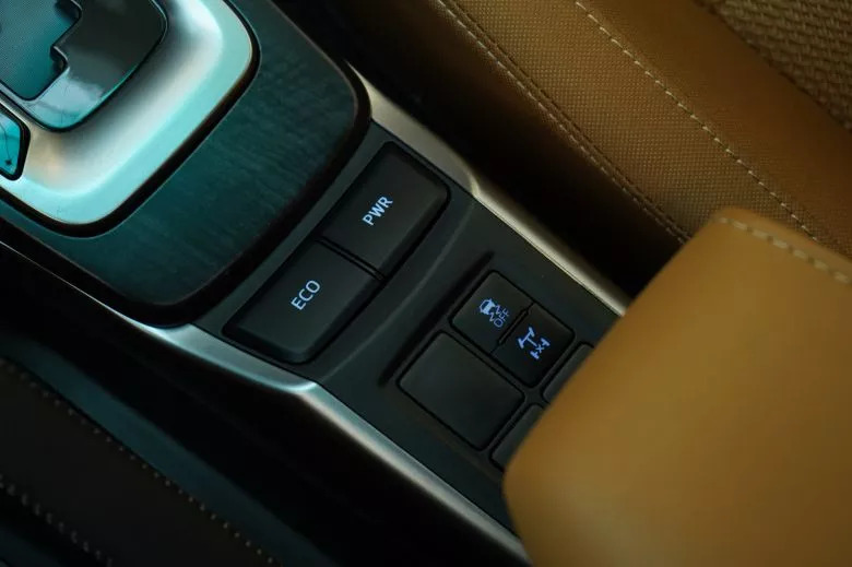 Toyota Fortuner 2.4 L D-4D   BVA