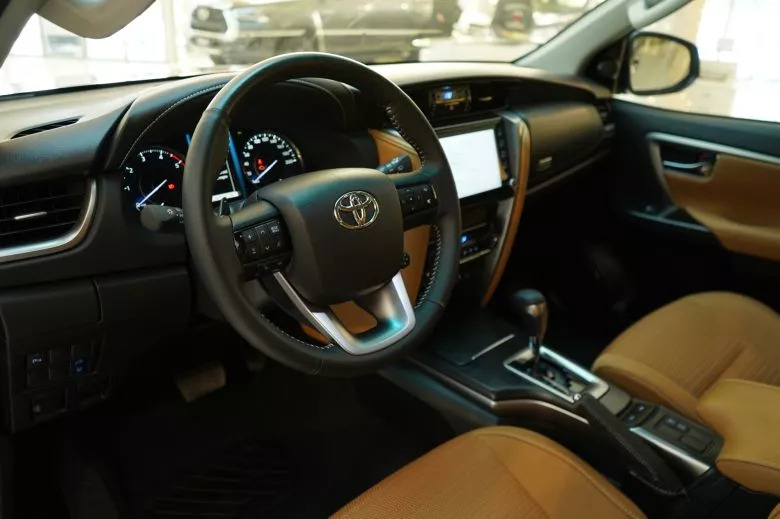 Toyota Fortuner 2.4 L D-4D   BVA