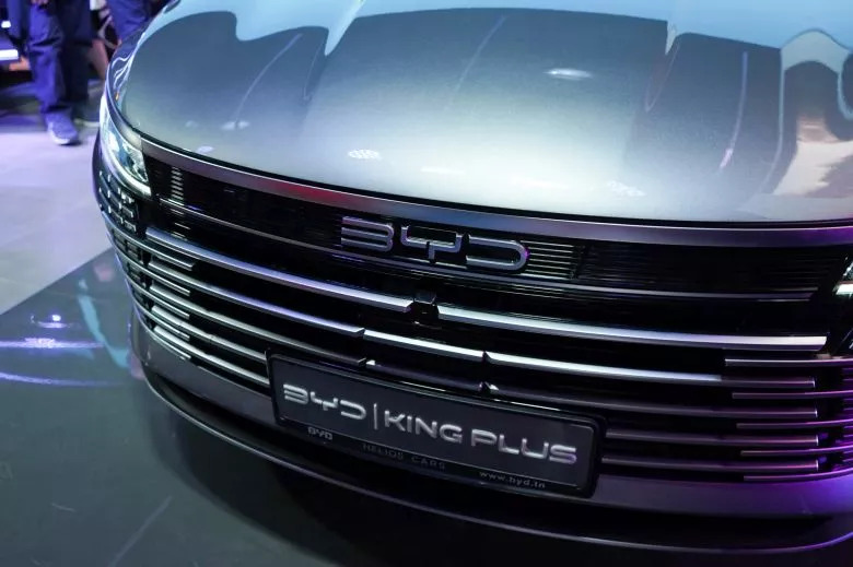 Le géant chinois lance 5 nouveaux modèles électriques et hybrides rechargeables