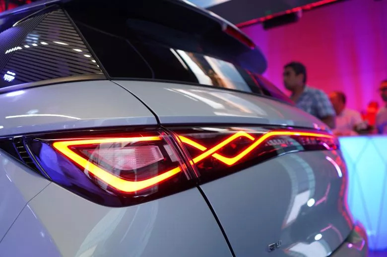 Le géant chinois lance 5 nouveaux modèles électriques et hybrides rechargeables