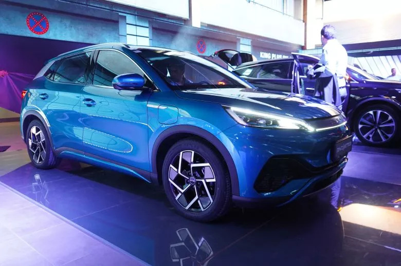 Le géant chinois lance 5 nouveaux modèles électriques et hybrides rechargeables
