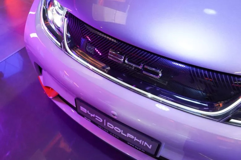 Le géant chinois lance 5 nouveaux modèles électriques et hybrides rechargeables