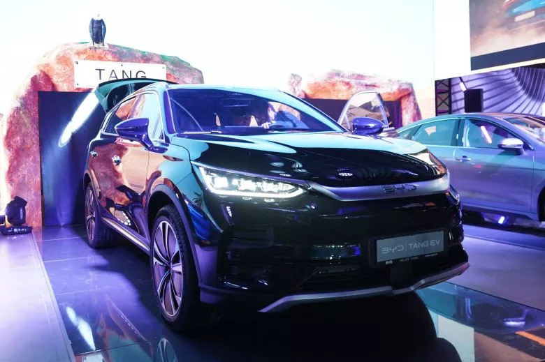 Le géant chinois lance 5 nouveaux modèles électriques et hybrides rechargeables