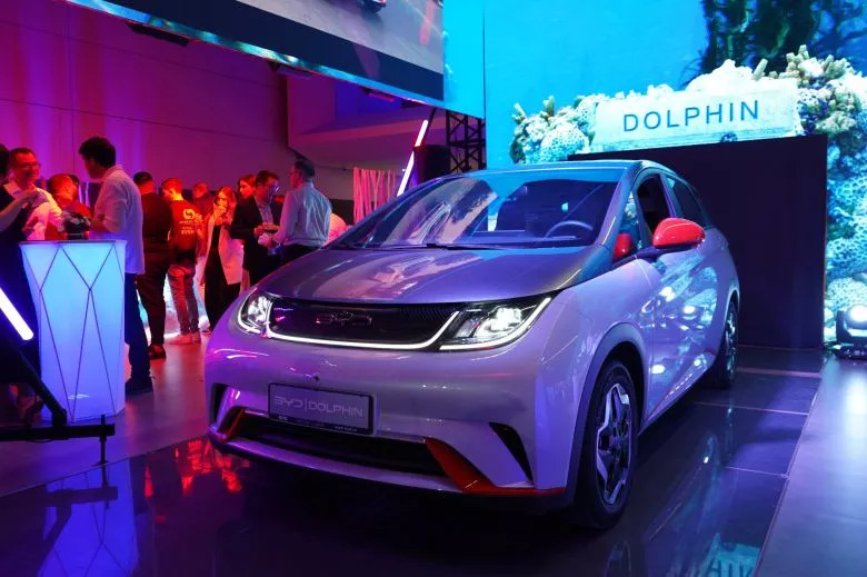 Le géant chinois lance 5 nouveaux modèles électriques et hybrides rechargeables