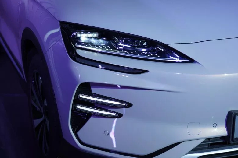 Le géant chinois lance 5 nouveaux modèles électriques et hybrides rechargeables