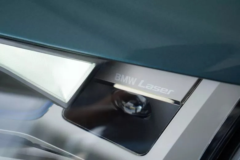 BMW iX xDrive40 Impressive