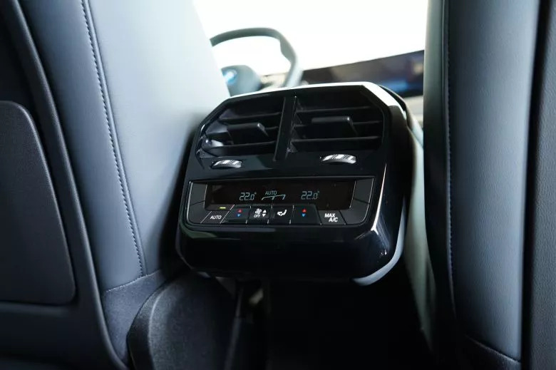 BMW iX xDrive40 Impressive