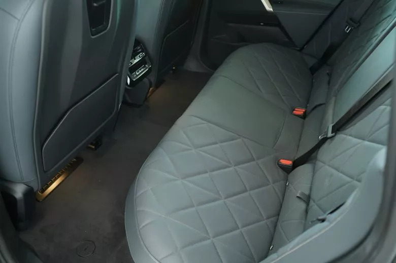 BMW iX xDrive40 Impressive