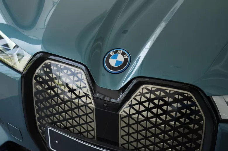 BMW iX xDrive40 Impressive