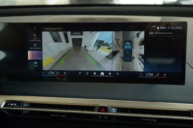 BMW iX xDrive40 Impressive