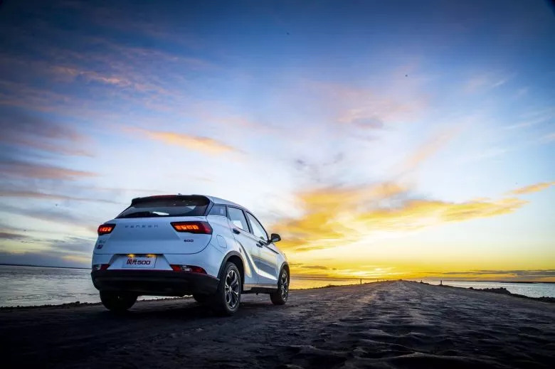 DFSK Glory 500, le SUV compact à l'esprit sportif