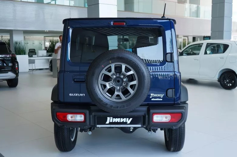 Suzuki Jimny 5 portes désormais disponible en précommande chez carpro