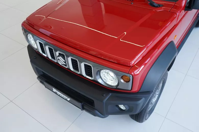 Suzuki Jimny 5 portes désormais disponible en précommande chez carpro