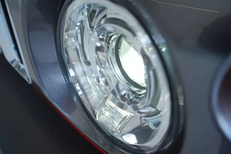 Suzuki Jimny 5 portes désormais disponible en précommande chez carpro