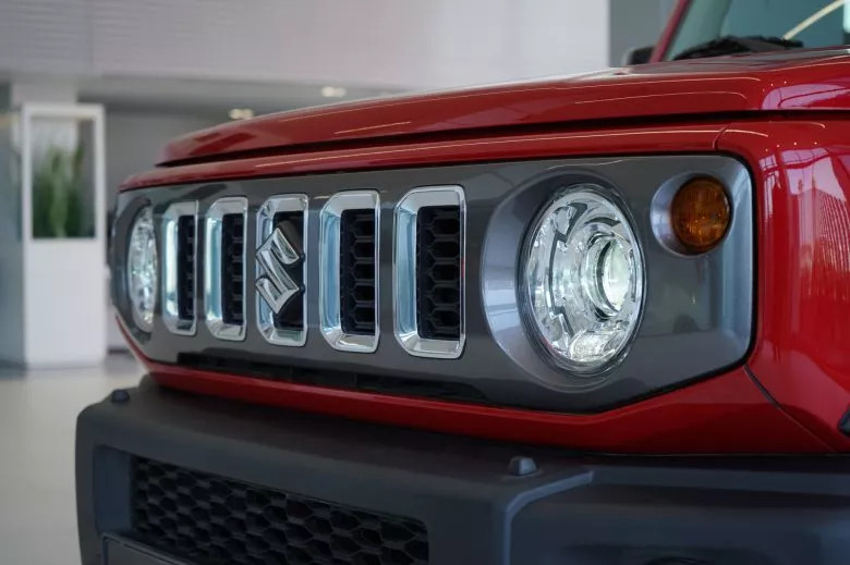 Suzuki Jimny 5 portes désormais disponible en précommande chez carpro