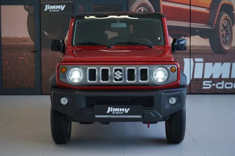 Suzuki Jimny 5 portes désormais disponible en précommande chez carpro