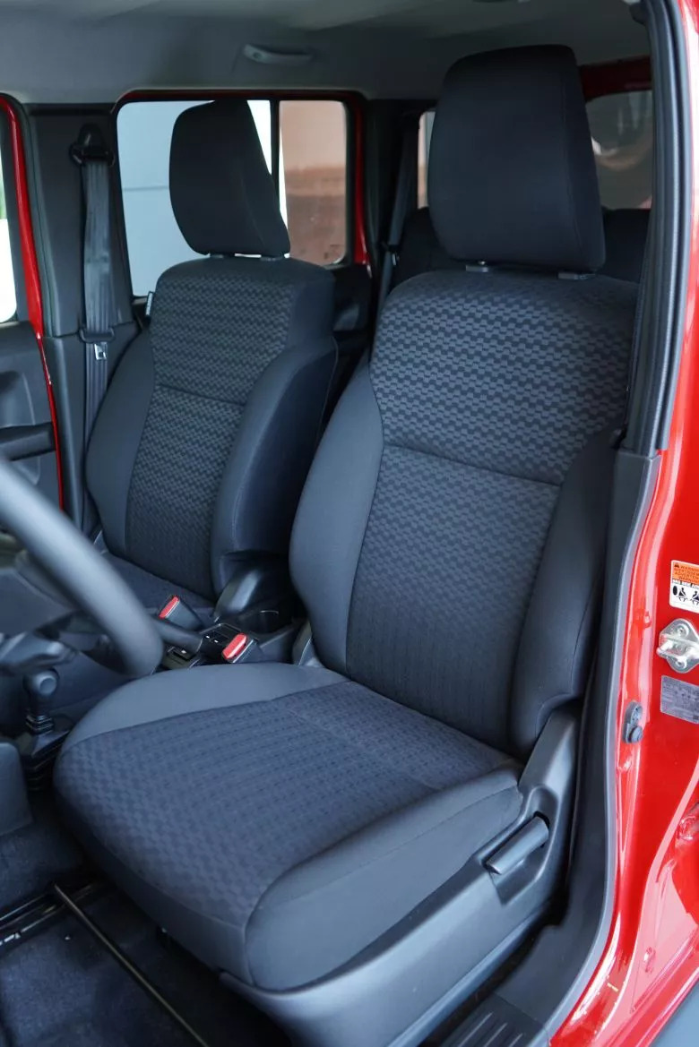 Suzuki Jimny 5 portes désormais disponible en précommande chez carpro