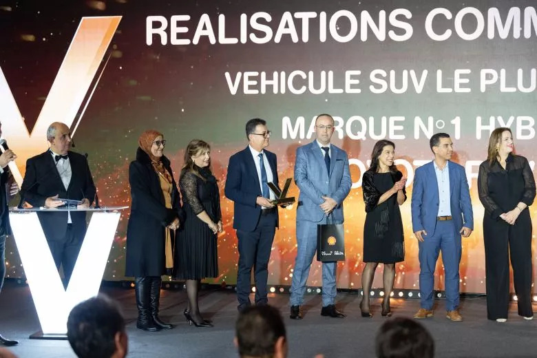 BSB Toyota brille aux Victoires de l'Automobile 2025 : Double distinction pour la Marque N°1 de l'hybride et le SUV le plus vendu