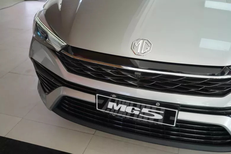 Prix MG 5 1.5 L Confort neuve - 63 950 DT