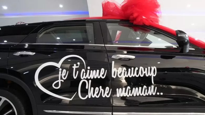 FAW Bestune a célébré l'amour sur les routes
