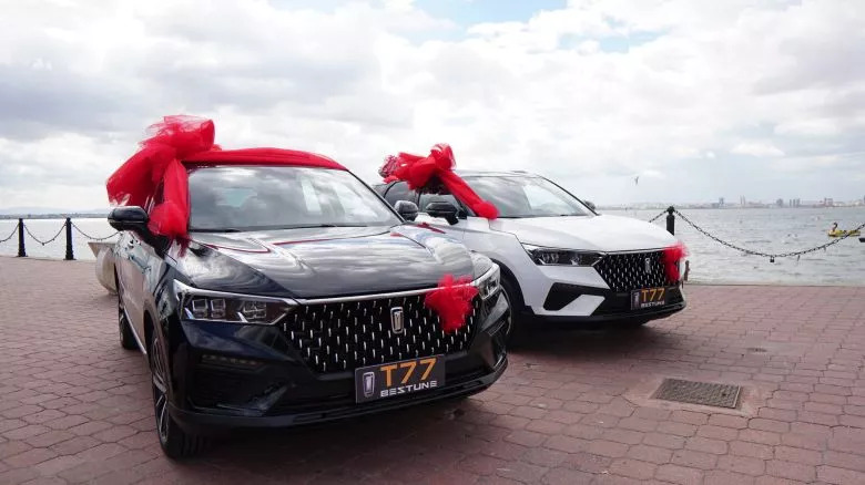 FAW Bestune a célébré l'amour sur les routes