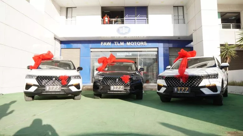 FAW Bestune a célébré l'amour sur les routes