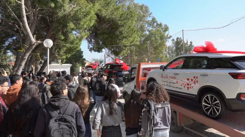 FAW Bestune a célébré l'amour sur les routes