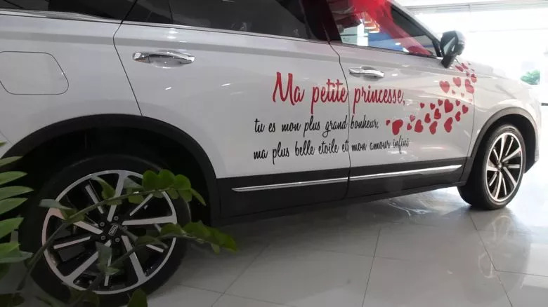 FAW Bestune a célébré l'amour sur les routes