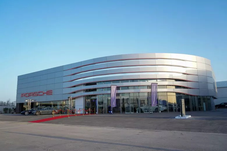 Porsche Centre Tunis - Ouverture du showroom rénové à La Goulette