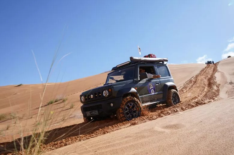 Raid Jimny 2025 - Une aventure exceptionnelle à travers le désert tunisien