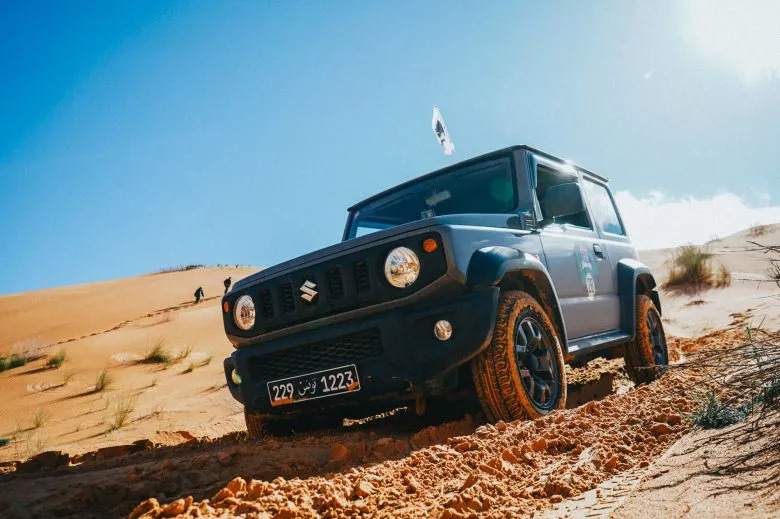 Raid Jimny 2025 - Une aventure exceptionnelle à travers le désert tunisien