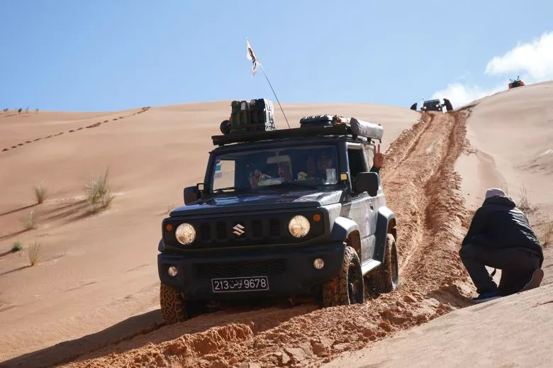 Raid Jimny 2025 - Une aventure exceptionnelle à travers le désert tunisien