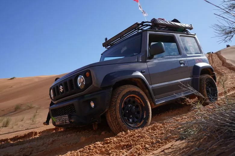 Raid Jimny 2025 - Une aventure exceptionnelle à travers le désert tunisien