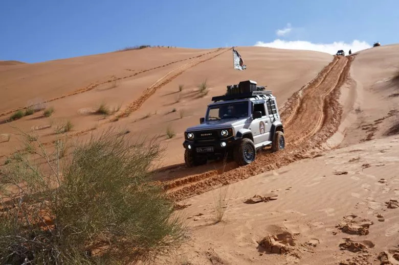 Raid Jimny 2025 - Une aventure exceptionnelle à travers le désert tunisien