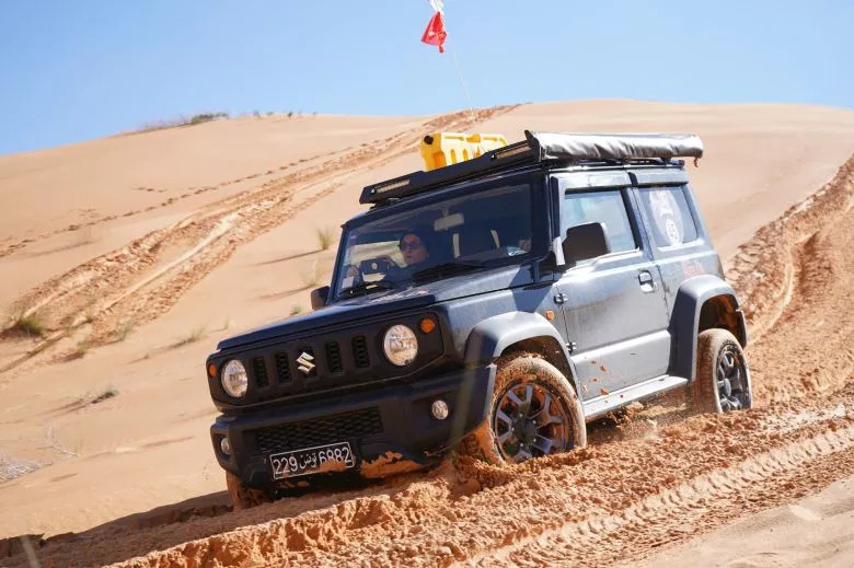 Raid Jimny 2025 - Une aventure exceptionnelle à travers le désert tunisien