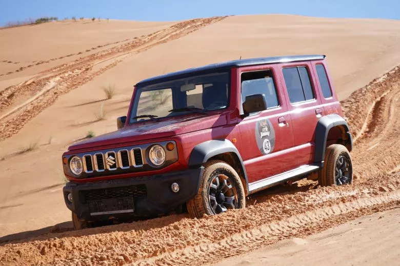 Raid Jimny 2025 - Une aventure exceptionnelle à travers le désert tunisien