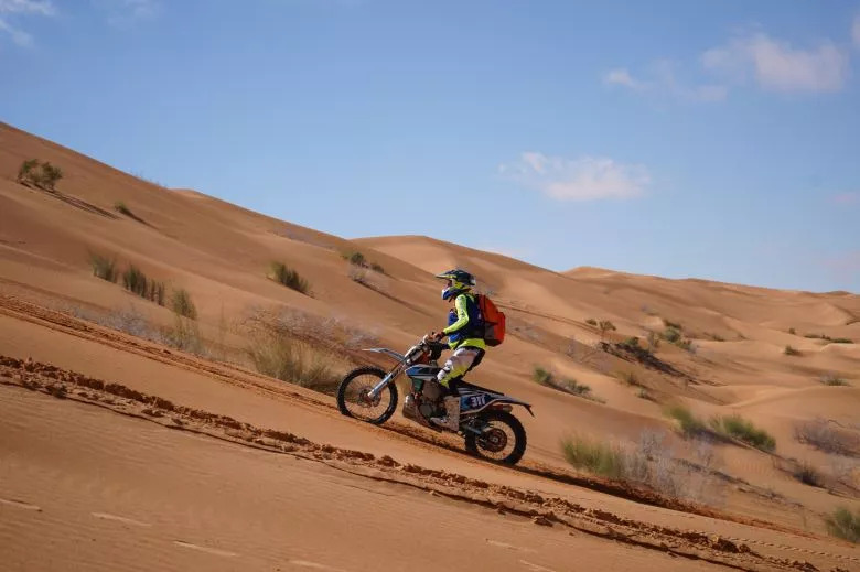 Raid Jimny 2025 - Une aventure exceptionnelle à travers le désert tunisien