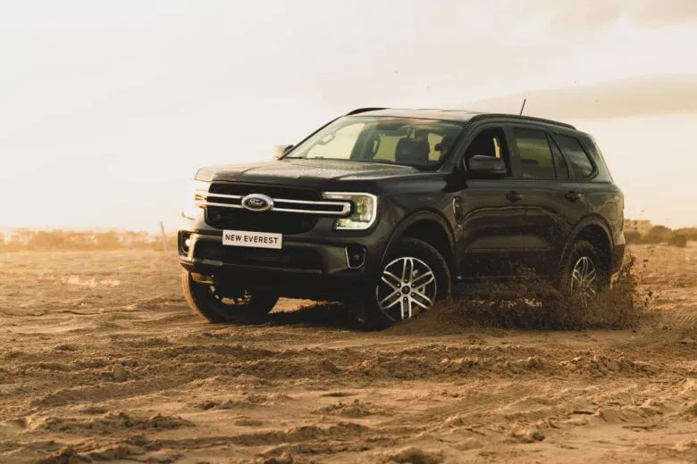 Ford Everest XLT : La Puissance et la Fiabilité au Service des Agences de Voyage