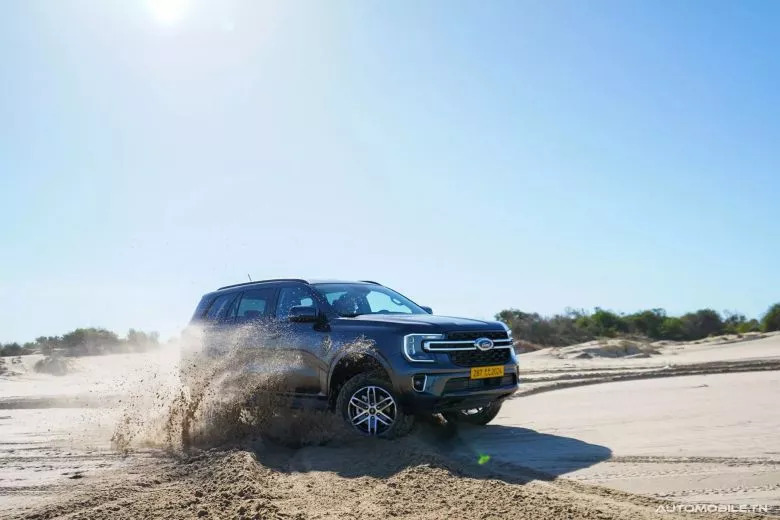 Ford Everest XLT : La Puissance et la Fiabilité au Service des Agences de Voyage