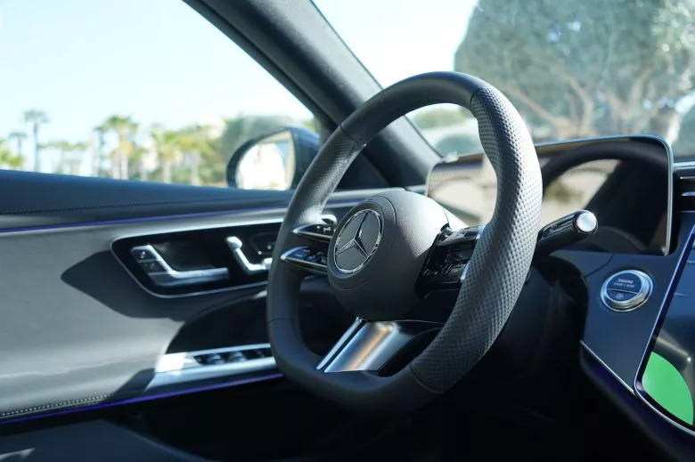 Les essais Mercedes-Benz au Four Seasons Gammarth