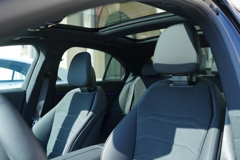 Les essais Mercedes-Benz au Four Seasons Gammarth