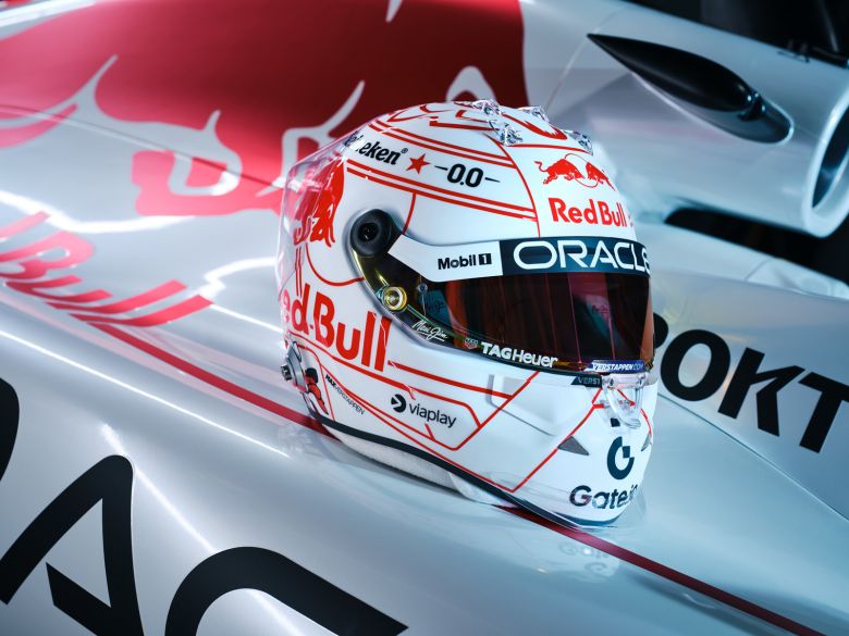 Max Verstappen remporte le GP du Japon avec une livrée en hommage à Honda pour Red Bull
