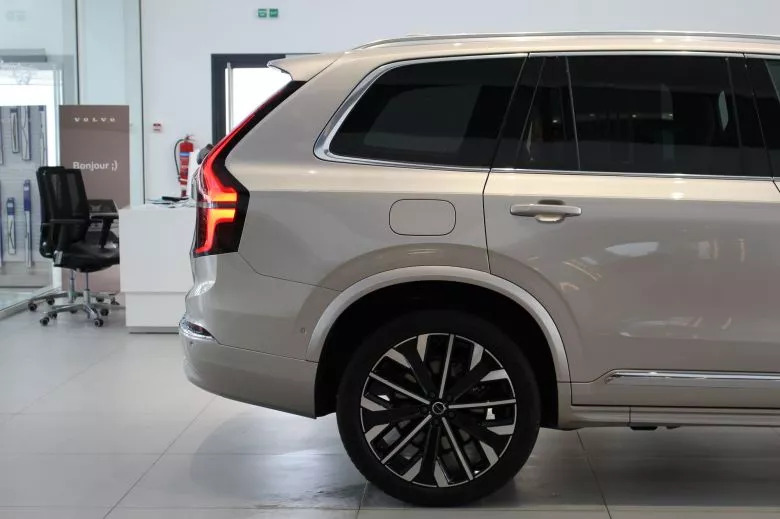 Volvo XC90 2.0 l Recharge Ultimate Bright
